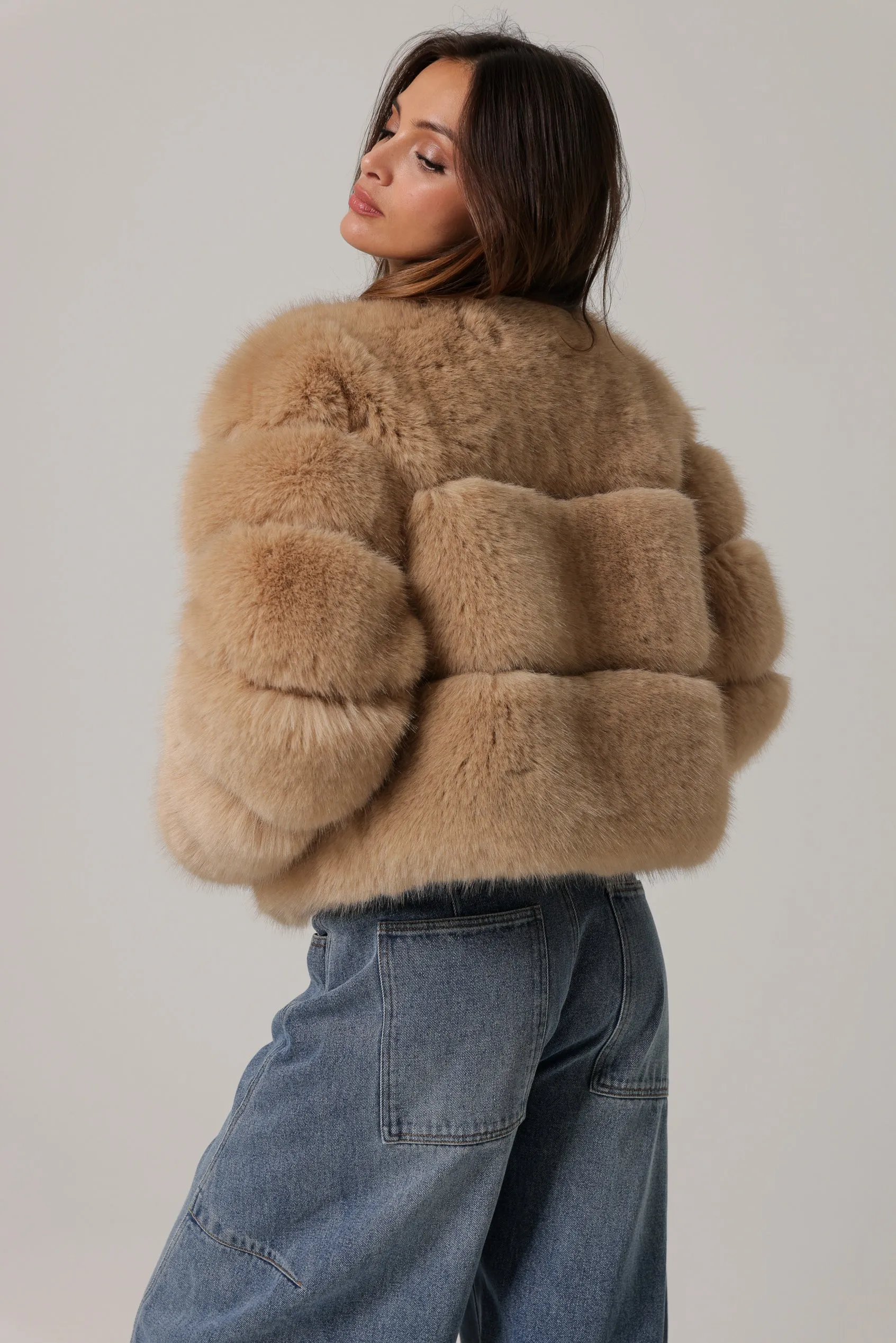 Liana Faux Fur Jacket Latte